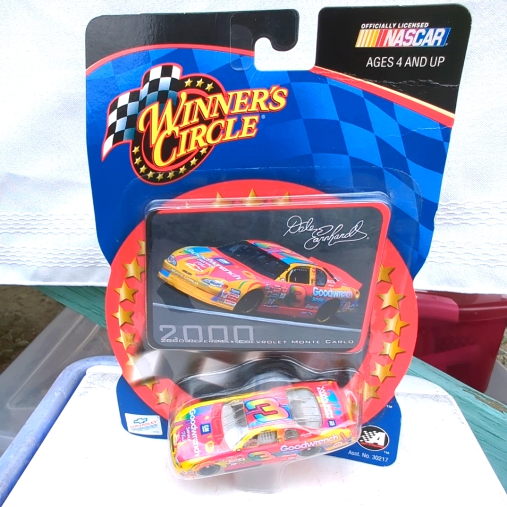 Dale Earnhardt Action Winners Circle 1/64 Die Cast 2000 Peter Max Monte Carlo